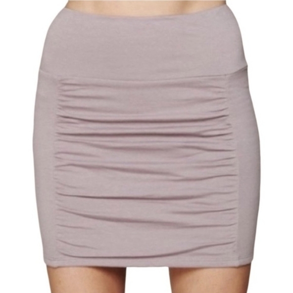 FREE PEOPLE ruched mini skirt xs - Picture 1 of 11